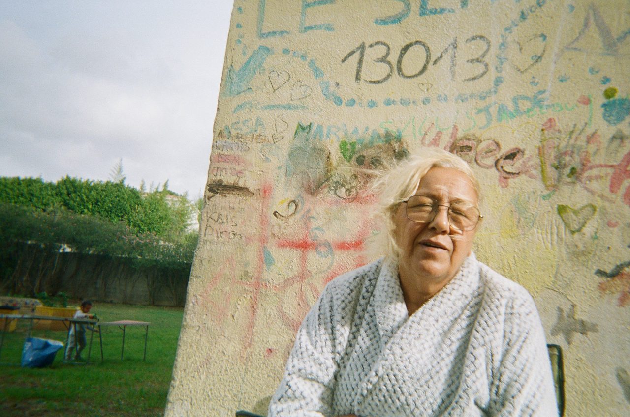 kheira, une grand-mère en or